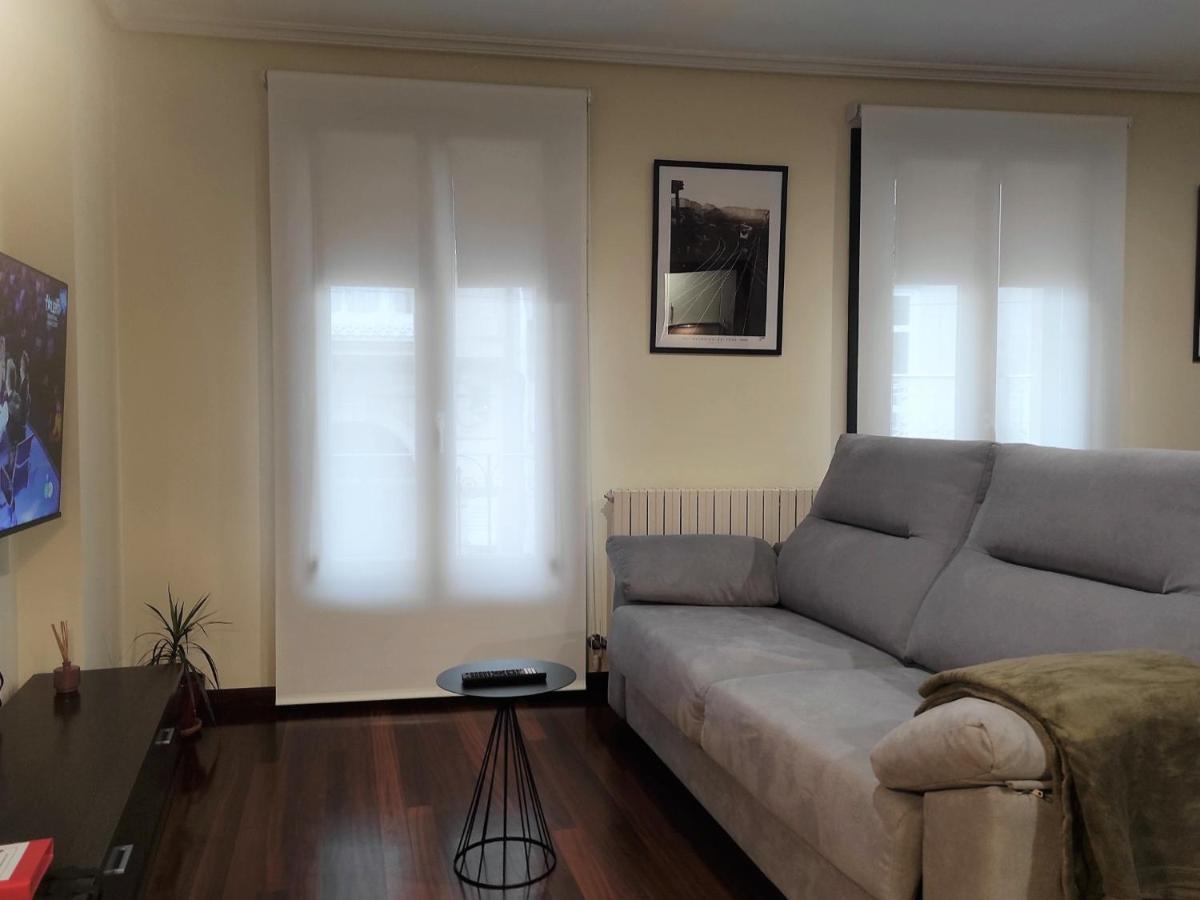 1A. Disfruta De Su Balcon Sobre El Casco Viejo. Apartment Ourense Luaran gambar